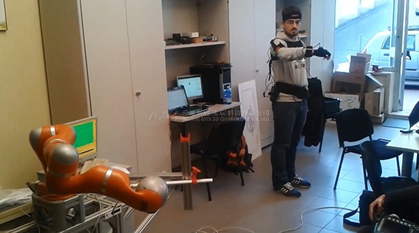 虚拟现实|虚拟仿真|三维虚拟技术|可视化工程|虚拟仿真交互|航空航天|汽车仿真|轮船仿真|列车仿真|多媒体应用|轨道交通|船舶制造|能源矿业|电力仿真|游戏开发|虚拟漫游|建筑设计|石油钻井|核能开放|互动营销|展览展示|爱迪斯通