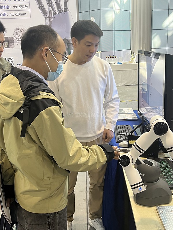 虚拟现实|虚拟仿真|三维虚拟技术|可视化工程|虚拟仿真交互|航空航天|汽车仿真|轮船仿真|列车仿真|多媒体应用|轨道交通|船舶制造|能源矿业|电力仿真|游戏开发|虚拟漫游|建筑设计|石油钻井|核能开放|互动营销|展览展示|爱迪斯通 虚拟现实|虚拟仿真|三维虚拟技术|可视化工程|虚拟仿真交互|航空航天|汽车仿真|轮船仿真|列车仿真|多媒体应用|轨道交通|船舶制造|能源矿业|电力仿真|游戏开发|虚拟漫游|建筑设计|石油钻井|核能开放|互动营销|展览展示|爱迪斯通