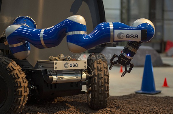 虚拟现实|虚拟仿真|三维虚拟技术|可视化工程|虚拟仿真交互|航空航天|汽车仿真|轮船仿真|列车仿真|多媒体应用|轨道交通|船舶制造|能源矿业|电力仿真|游戏开发|虚拟漫游|建筑设计|石油钻井|核能开放|互动营销|展览展示|爱迪斯通